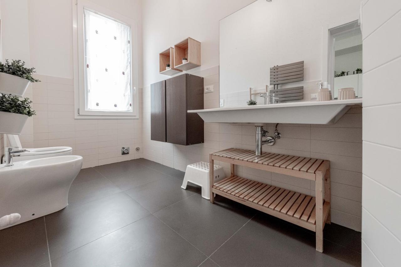 Realkasa De Crescenzi Family Apartment Болонья Экстерьер фото
